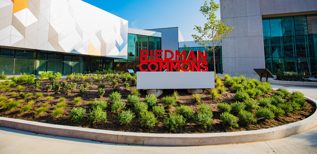 Outdoor Riedman Commons red sign